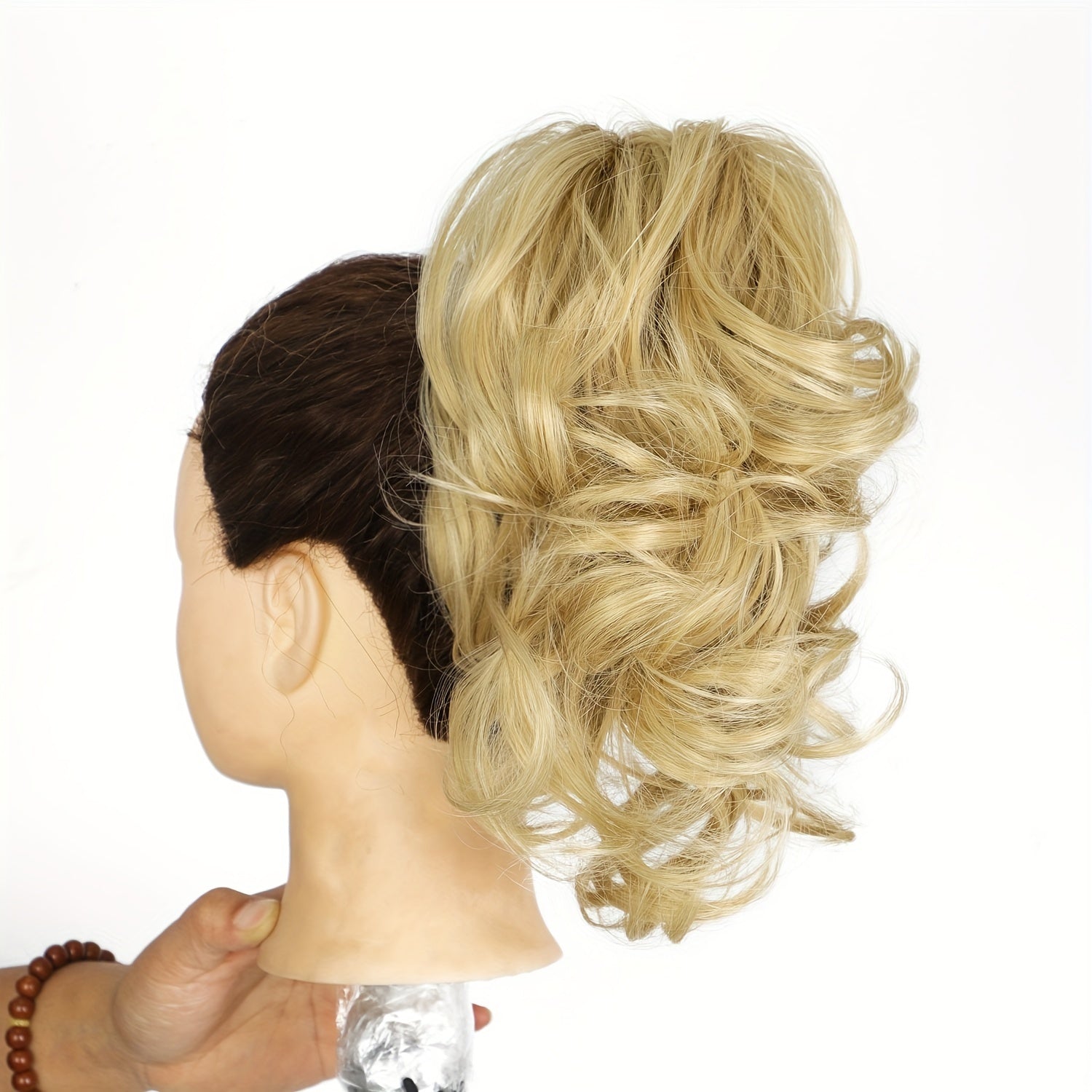 Elegant Curly Wave Ponytail Extension for Women, Fashionable Short Ponytail Clip-On Hairpiece with Volume and Texture