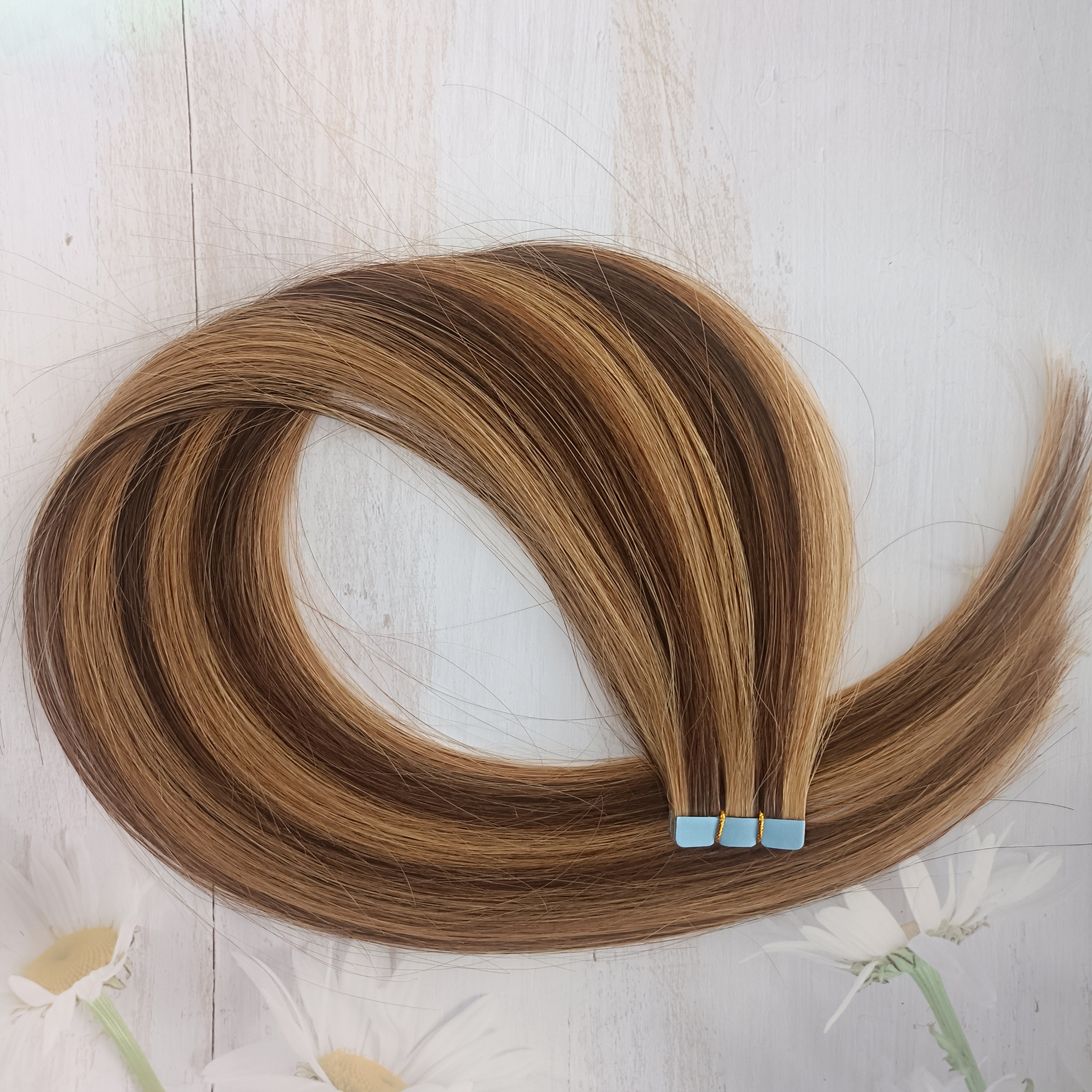 10pcs Mini Tape-In Hair Extensions Human Hair Balayage Blonde Highlights Straight Remy Human Hair Extensions for Women - Easy to Apply & Style, Natural Look for All Light Beige Tones, Versatile Styling Options, Easytoapply Tapes