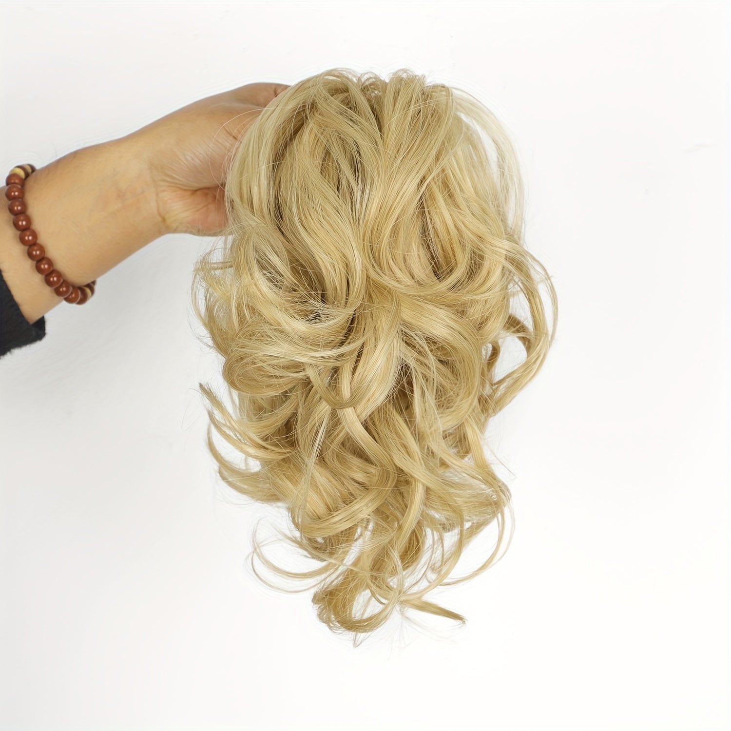 Elegant Curly Wave Ponytail Extension for Women, Fashionable Short Ponytail Clip-On Hairpiece with Volume and Texture